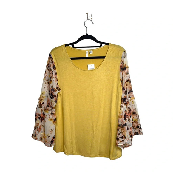 Cato NWT Yellow & Cream Contrast Floral Print Bell Sleeve Top Medium Women’s - Picture 1 of 11